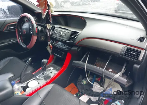 2017 Honda Accord Sport z USA, uszkodzony, nr VIN 1HGCR2F58HA121903